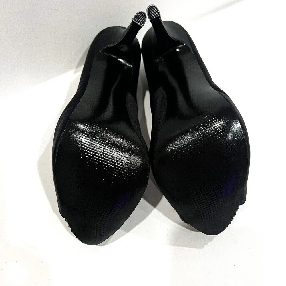 New Steve Madden Feelixx Black Satin Peep Toe Heel size 8